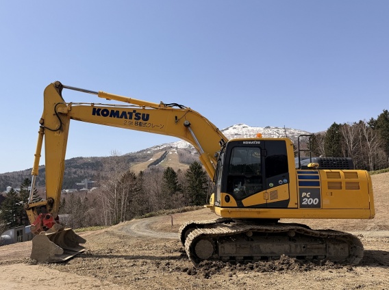 KOMATSU/PC200-11